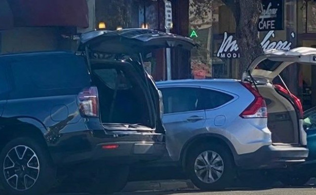 SVE ČEŠĆI TREND Otkriveno zašto ljudi u Kaliforniji ostavljaju otvoren gepek pri parkiranju auta