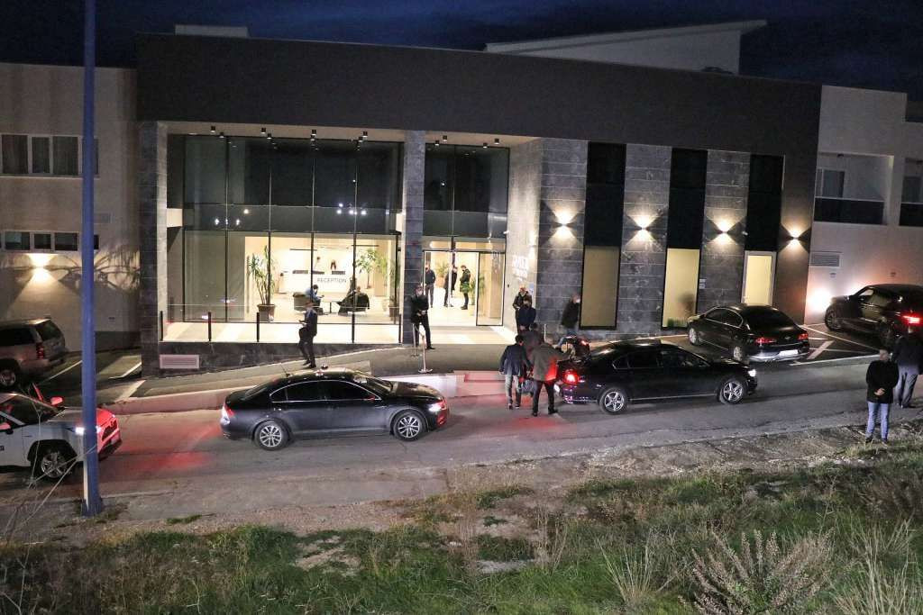 NEUMSKI SPORAZUM Od 8 sati se pregovara o izbornom zakonu, tri stranke nisu prisutne