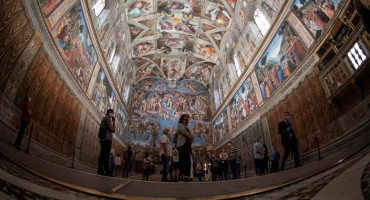 VATIKAN Michelangelove freske odsad se mogu gledati samo uz covid potvrde, svi moraju nositi FFP2 maske