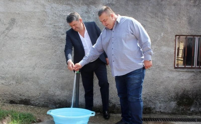 EMOTIVNA PRIČA Bivši načelnik nelegalno doveo vodu do svoje kuće o trošku građana