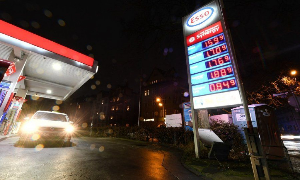 PREKO GRANICE PO GORIVO I ova bogata država svoju Hercegovinu ima