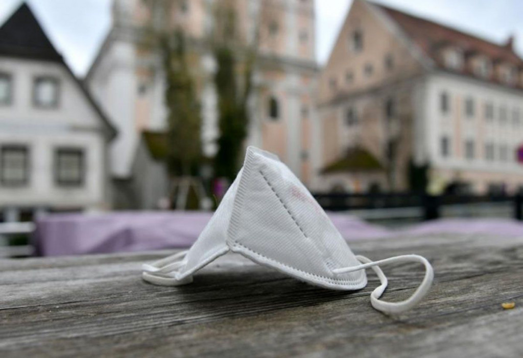 KAO DA IH JE NETKO I NOSIO Čerkez kaže da više ne moramo nositi maske, kao što ih nismo nosili ni do sada