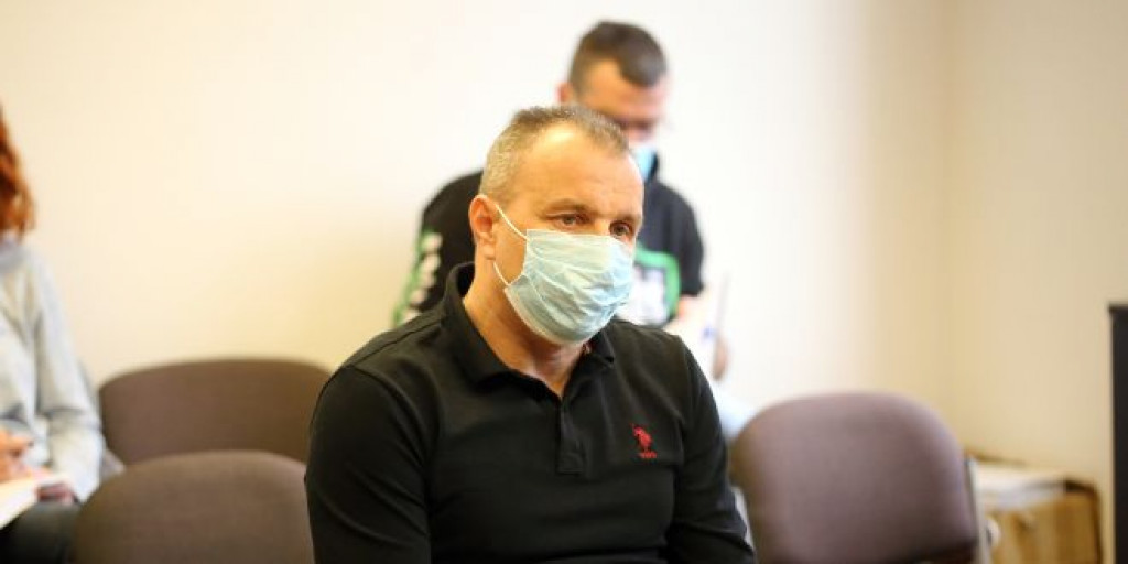 OLIVER KNEZOVIĆ O PUCNJAVI U ŠIROKOM "Rulja se bacila na policiju, bila je to borba za goli život"