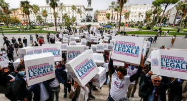 Slovenija danas glasa o potpomognutom samoubojstvu