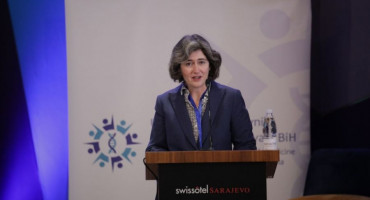 ukrajina, Rusija, Deborah Mennuti