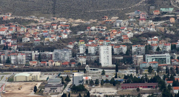 Stanari solitera u Zaliku bez struje: 'Molimo za pomoć, liftovi ne rade'