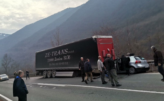 Šleper Golf sudar Zenica