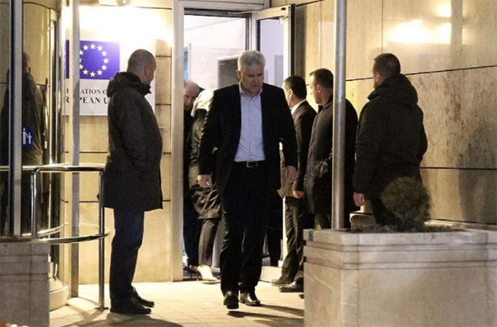 SARAJEVSKI PREGOVORI Ništa nije dogovoreno, dok sve nije dogovoreno