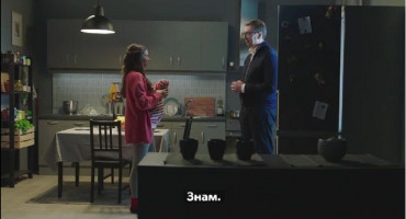 U predizbornom spotu Aleksandar Vučić izlazi iz frižidera pa se opet vraća u njega
