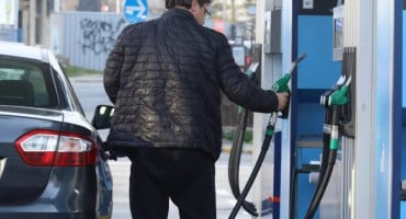 CIJENE PROBIJAJU DOSADAŠNJE LIMITE Sutra ponovno poskupljuje gorivo u Hrvatskoj
