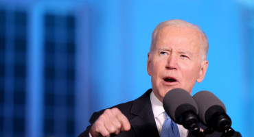 "NE KREĆI NI NA PEDALJ" Joe Biden poslao oštro upozorenje Putinu
