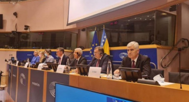 DODIK, ČOVIĆ, DŽAFEROVIĆ I KOMŠIĆ U EUROPSKOM PARLAMENTU Potpuno različita viđenja sadašnjosti i budućnosti nefunkcionalne države