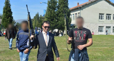 PUŽEVA PRAVDA SDA-ov ravnatelj krivotvoritelj još uvijek na čelu osnovne škole