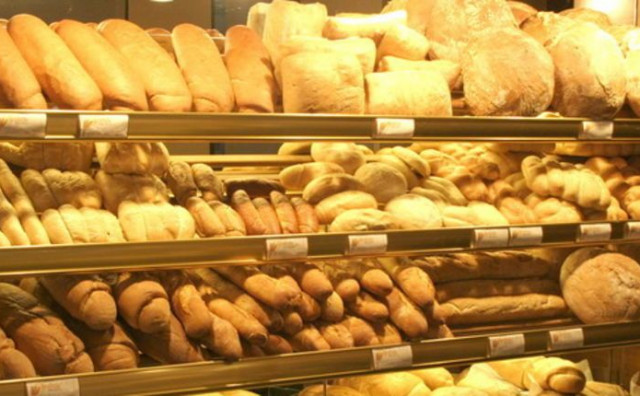 BIH Pekara povećala cijenu kruha za 30 feninga, pa im ga ogorčeni kupci vraćali