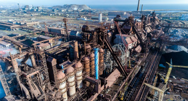 OPKOLJENI 1000 civila u čeličani čeka sudbinu, djeca žele vidjeti sunce, nestaje hrane