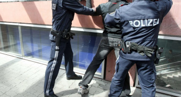 BRUTALNA TUČNJAVA Policija u Austriji pronašla ozlijeđenog 13-godišnjaka iz BiH kojeg je pretukao 15-godišnji Rus