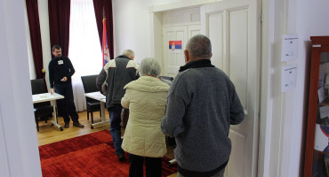 Izbori za predsjednika Srbije i srpski parlament u Mostaru 