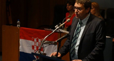 IZBORI U SRBIJI Hrvati će opet imati zastupnika u Skupštini nakon uvjerljive pobjede Vučića i SNS-a