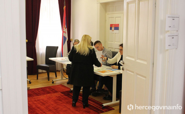 Izbori za predsjednika Srbije i srpski parlament u Mostaru 