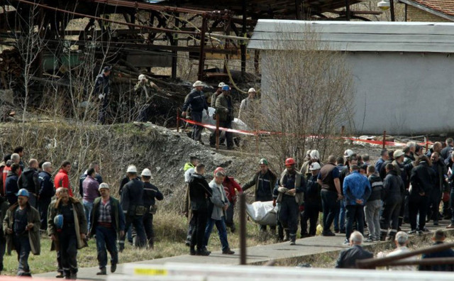 SRBIJA Nakon tragedije u rudniku, otac sahranjuje sina