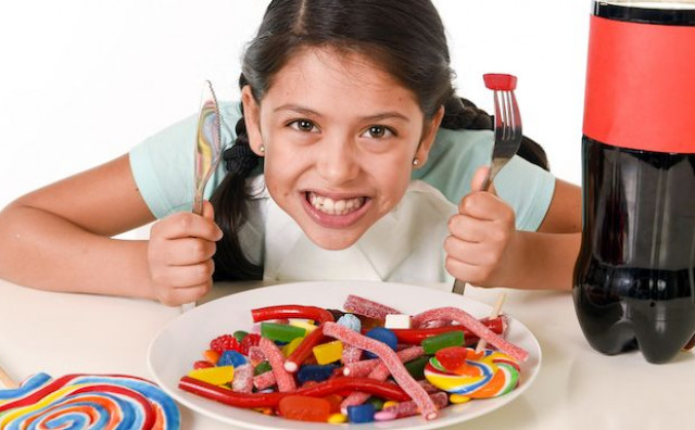 UPOZORENJE PEDIJATARA "Djeca do druge godine života ne bi smjela jesti dodane šećere"