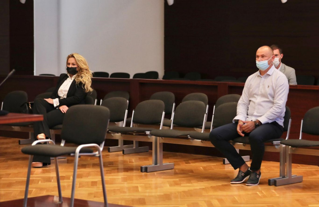 PRESUĐENO Fra Šime i bankarica osuđeni na uvjetne zatvorske kazne, moraju vratiti milijune nadbiskupiji