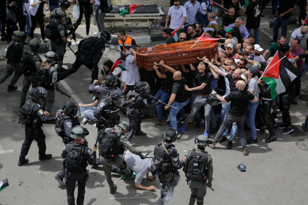 KATOLICI U OBRANI PALESTINACA "Nedopustivo je mlatiti ljude u povorci ubijene novinarke Al Jazeere..."