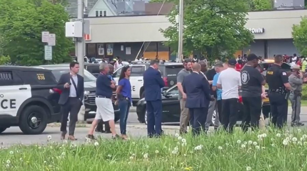 MASOVNO UBOJSTVO 18-godišnjak ubio 10 ljudi, sve prenosio live kamerom na kacigi
