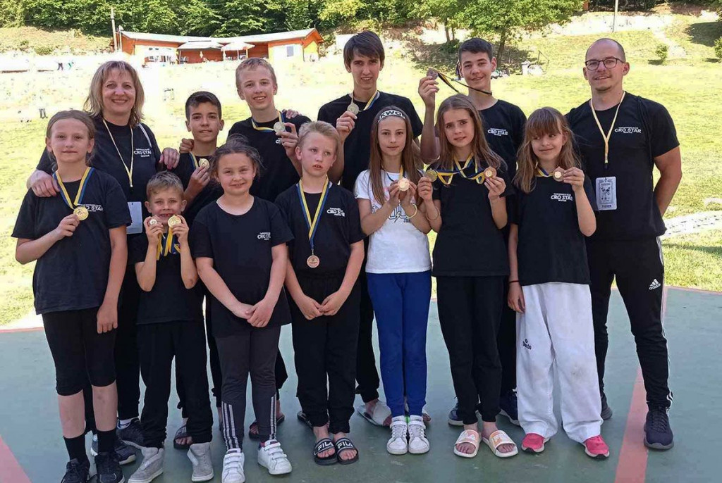 TAEKWONDO U Mostar stiglo novih 13 medalja i šest pehara