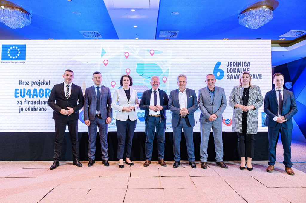 1,5 MILIJUNA KM Dio novca dolazi i u Hercegovinu za zelene pijace, tržnice, štandove uz ceste ...