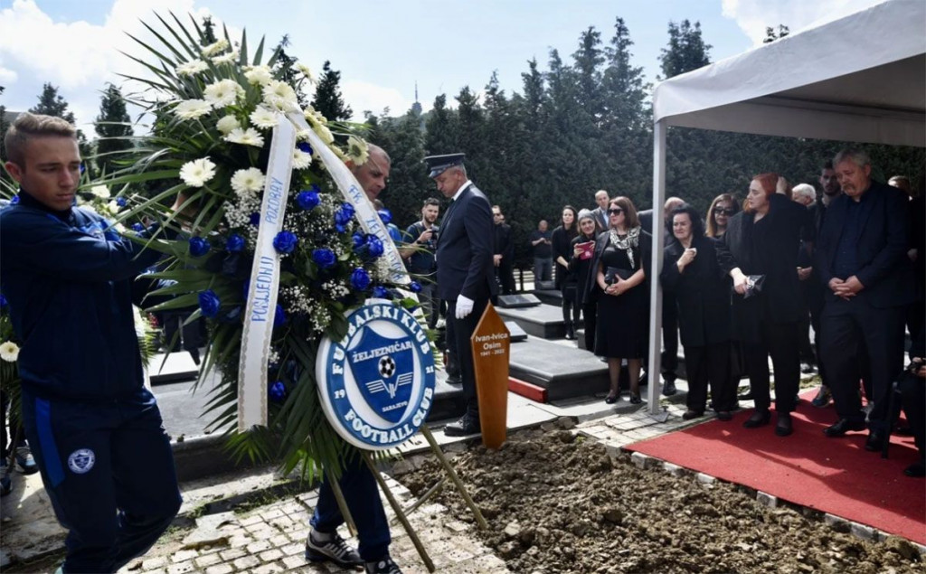 Sahranjen Ivica Osim