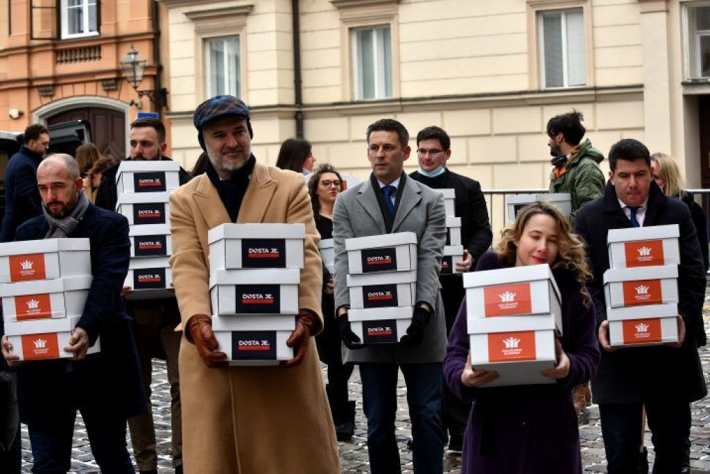 PIŠI PROPALO Ustavni sud oborio MOST-ove inicijative o ukidanju covid potvrda i "stožerokracije"