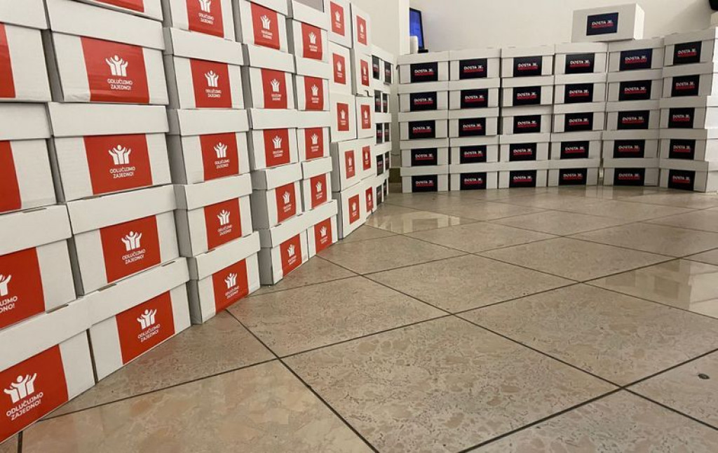 KADIJA TUŽI, KADIJA SUDI O referendumu za ukidanje Ustavnog suda odlučivao bi Ustavni sud