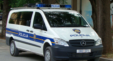 Hrvatska policija kombi
