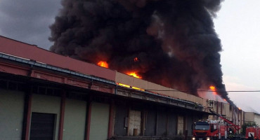 Nakon požara u Bihaću, gori tvornica i u Bijeljini