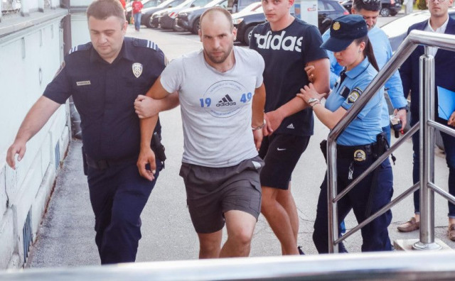 Na ispitivanje dovedeni navijači Hajduka koji su uhićeni zbog napada na policiju