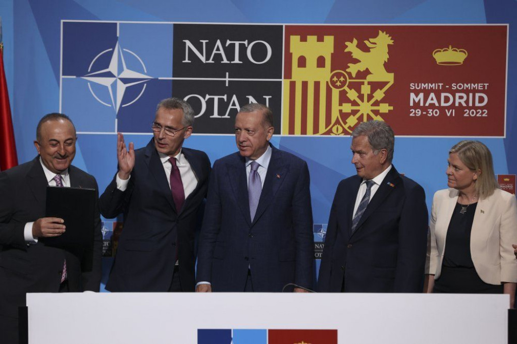 SULTAN PRISTAO, ČEKA SE MILANOVIĆ Erdogan neće blokirati švedski i finski put u NATO