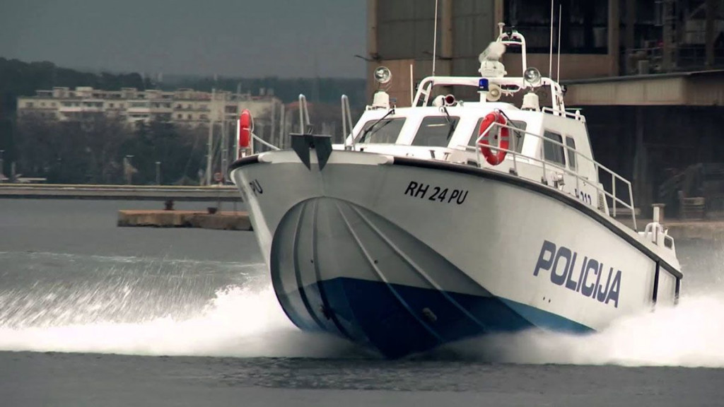 Policija spasila troje maloljetnika iz gumenjaka