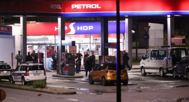 NEREDI NA AUTOCESTI Još 25 navijača Hajduka pušteno na slobodu