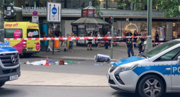 Berlin autom među ljude