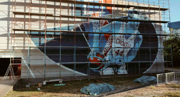 Bojan Bogdanović dobio veliki mural u rodnom gradu, na školi koju je pohađao