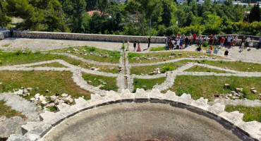 Antifašisti na Partizanskom groblju