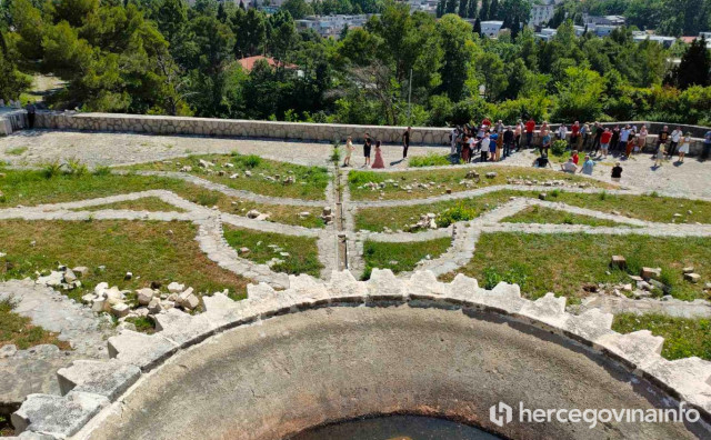 Što Grad Mostar planira s područjem oko Partizanskog groblja? Sportski objekt, stambena zgrada i tri demolicije