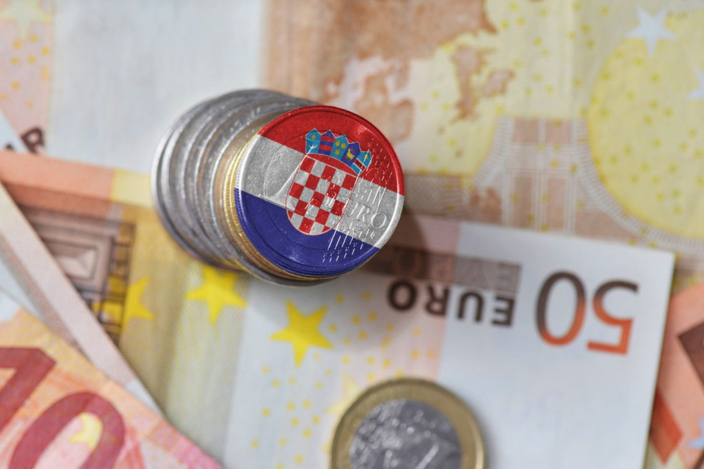 HRVATI OD DANAS KUPUJU SITNE EURE Evo što mogu dobiti za 100 kuna