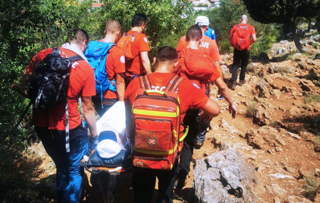 Pripadnici HGSS-a izvukli ozlijeđenu Poljakinju sa Brda ukazanja