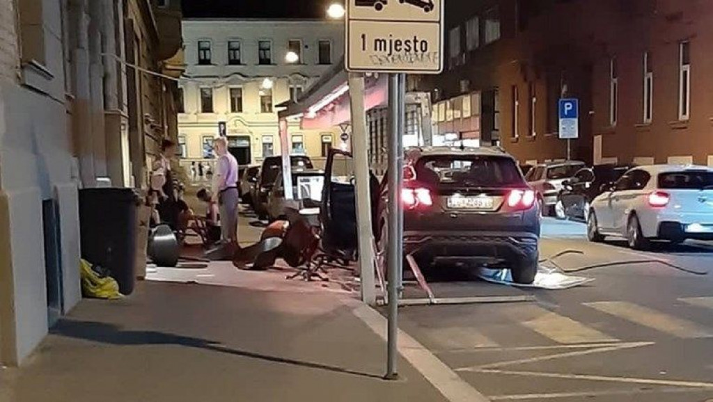 BIVŠI HRVATSKI PREDSJEDNIK Ivo Josipović autom se zabio kafić