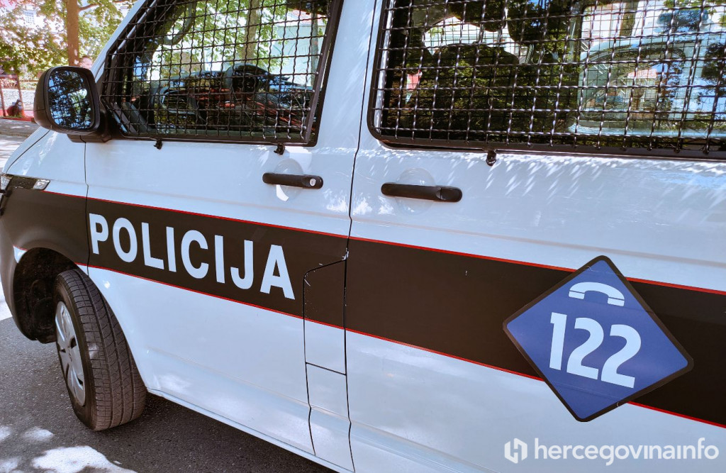 ŠIROKI BRIJEG I POSUŠJE Oduzeto pet automobila u policijskoj akciji