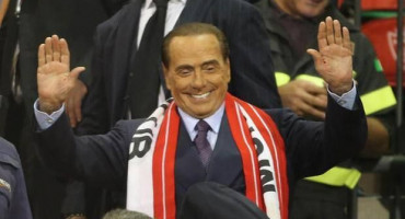 NUDI 13 MILIJUNA EURA Silvio Berlusconi želi nogometaša iz Čapljine