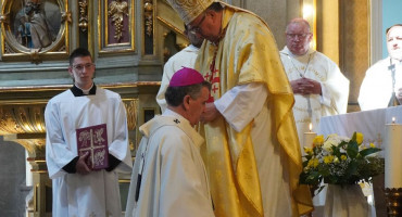 NA ĆIRILA I METODA Kardinal Puljić na ramena nadbiskupa Vukšića stavio palij – znak metropolitanske vlasti