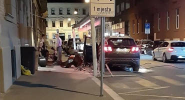 BIVŠI HRVATSKI PREDSJEDNIK Ivo Josipović autom se zabio kafić